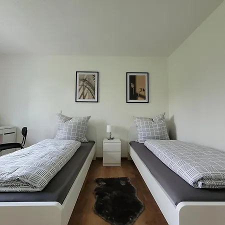 Living Flat, Eine Mit Zwei Schlafzimmern Und Balkon