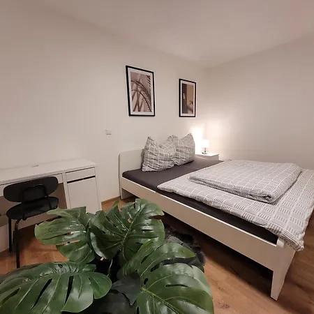 Living Flat, Eine Mit Zwei Schlafzimmern Und Balkon Daire