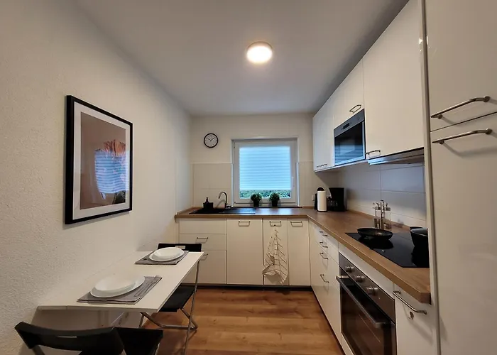 Living Flat, Eine Mit Zwei Schlafzimmern Und Balkon Apartamento