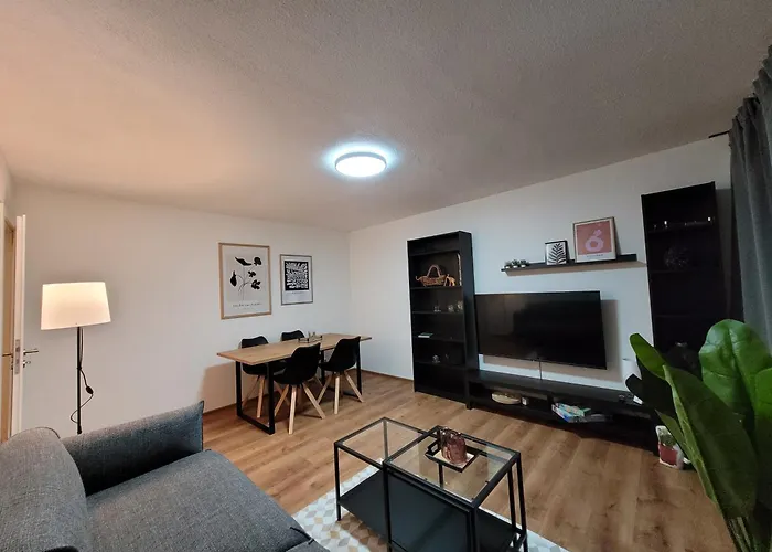 Apartamento Living Flat, Eine Mit Zwei Schlafzimmern Und Balkon *