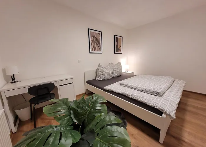 Living Flat, Eine Mit Zwei Schlafzimmern Und Balkon Apartamento